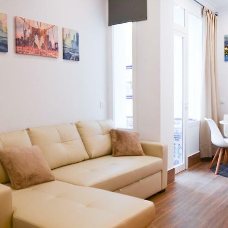 Apartamento San Jacinto III セビリア エクステリア 写真