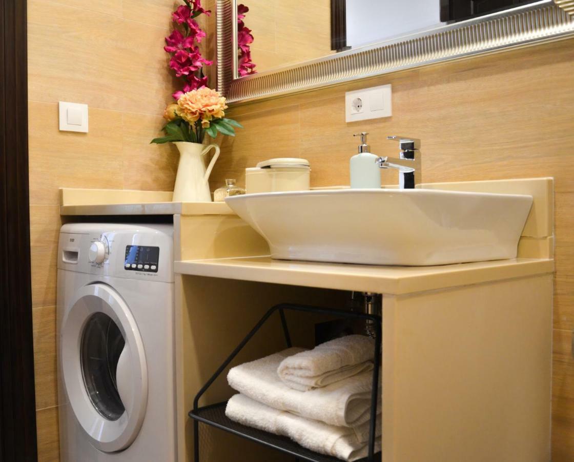 Apartamento San Jacinto III セビリア エクステリア 写真